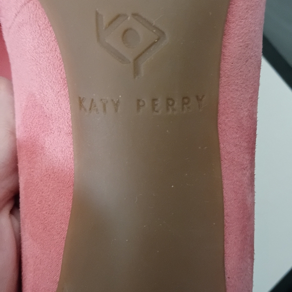 Katy Perry The Dina Microsuede Pink Scalloped Pointed Toe Pumps 6.5 - Picture 4 of 7